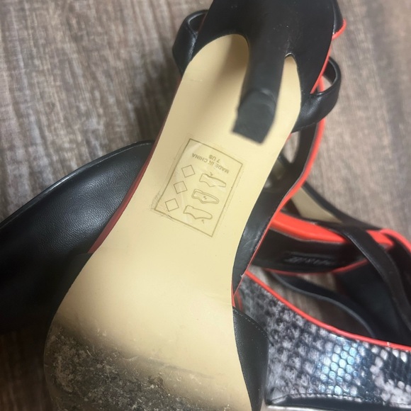 Sophia & Lee size 7 EUC snakeskin vegan leather Pointed-Toe Heels with strap - Picture 7 of 14